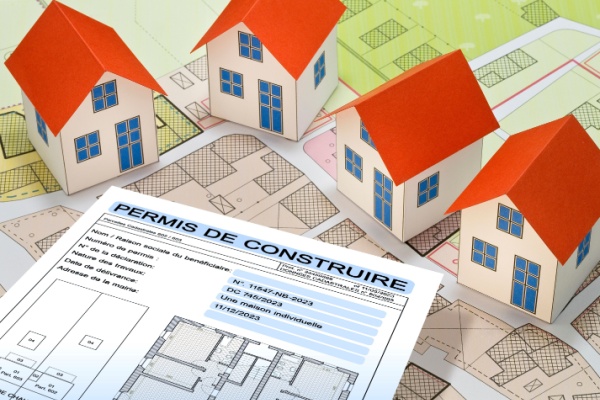 Illustration de l'article C’est l’histoire d’un propriétaire, d’un permis de construire et d’une mairie lente à réagir…